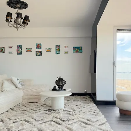 15 - Groovy Design With Le Zoute Sea View